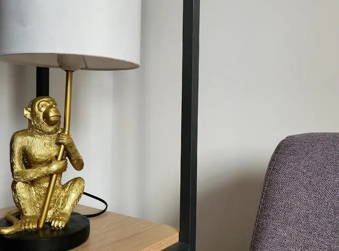 Jeannette Avec Balcon Et Juste A 130 Metres ! Plein Centre ! Wifi - Draps Serviettes Inclus !